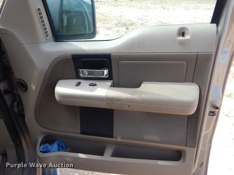 image for item DM6390 2006 Ford F150 XLT  SuperCrew pickup truck