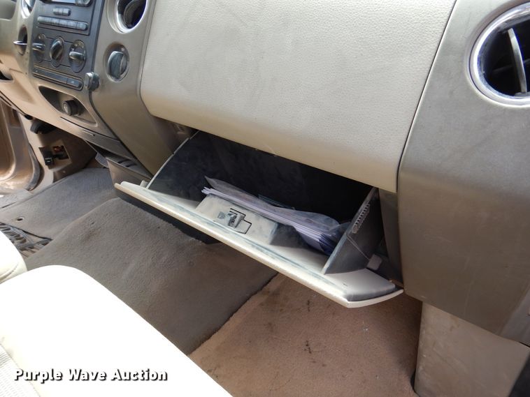 image for item DM6390 2006 Ford F150 XLT  SuperCrew pickup truck