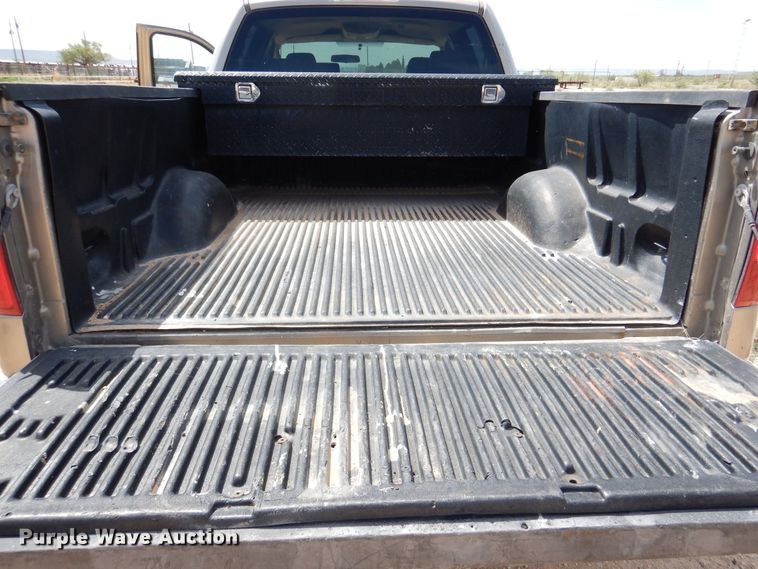image for item DM6390 2006 Ford F150 XLT  SuperCrew pickup truck