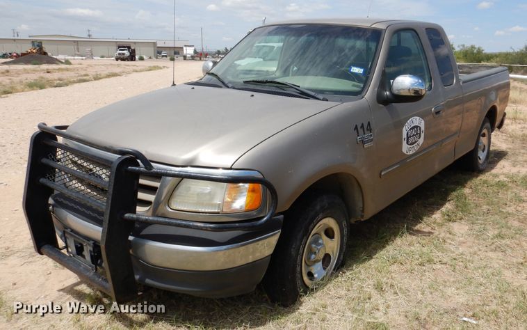 image for item DM6392 2001 Ford F150 XLT  SuperCab pickup truck