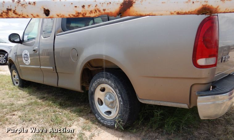 image for item DM6392 2001 Ford F150 XLT  SuperCab pickup truck