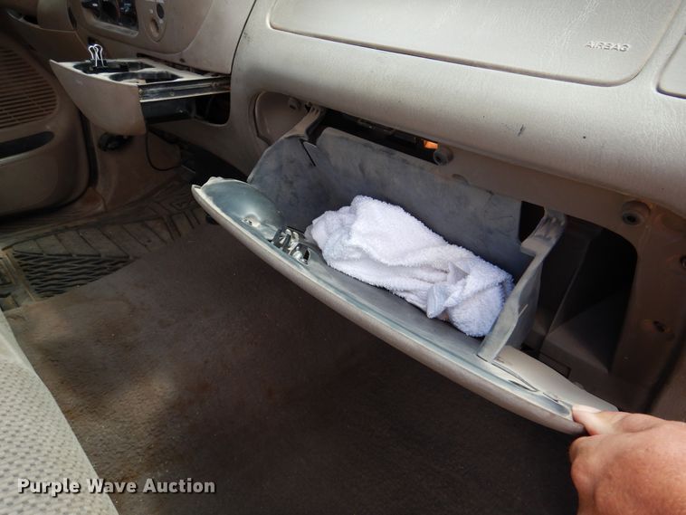 image for item DM6392 2001 Ford F150 XLT  SuperCab pickup truck