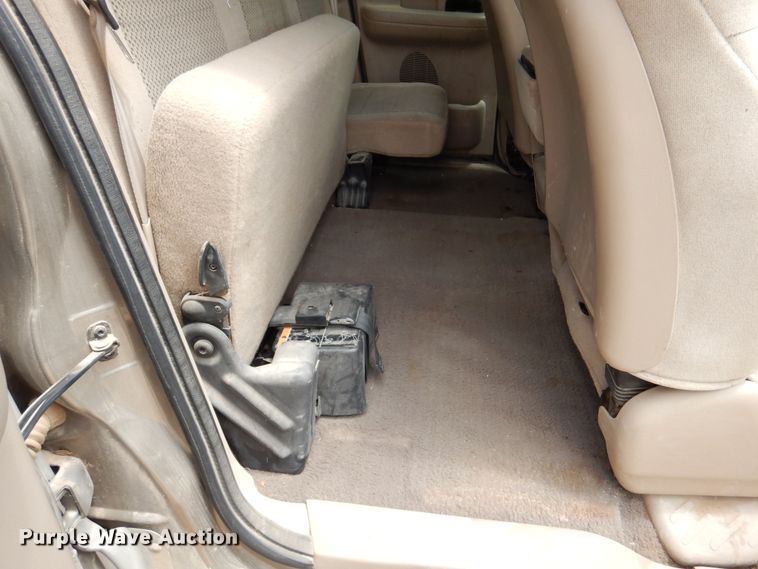 image for item DM6392 2001 Ford F150 XLT  SuperCab pickup truck