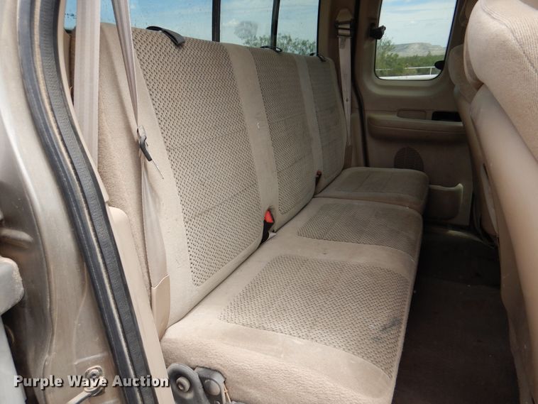 image for item DM6392 2001 Ford F150 XLT  SuperCab pickup truck