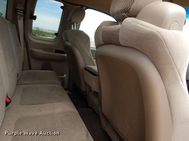 image for item DM6392 2001 Ford F150 XLT  SuperCab pickup truck