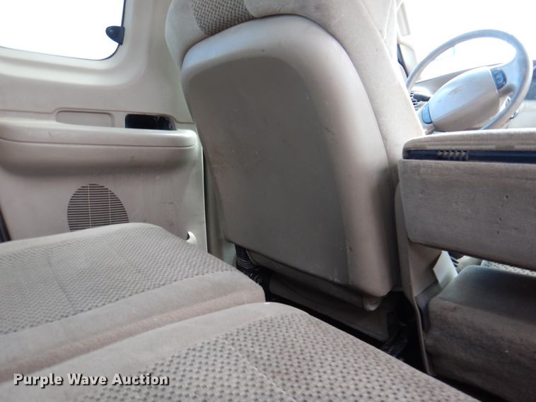 image for item DM6392 2001 Ford F150 XLT  SuperCab pickup truck