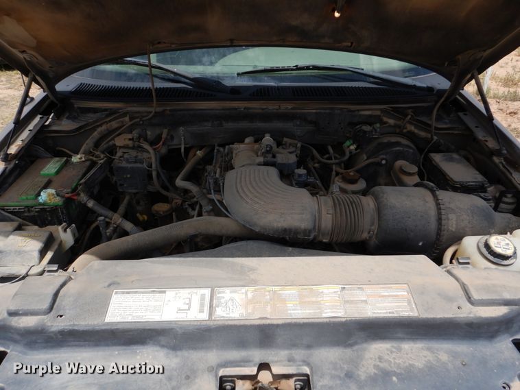 image for item DM6392 2001 Ford F150 XLT  SuperCab pickup truck