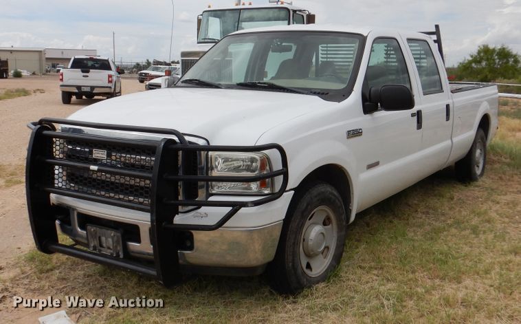 image for item DM6395 2006 Ford F250 Super Duty  Crew Cab pickup truck