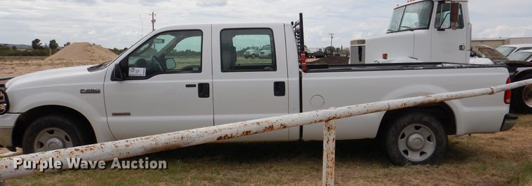 image for item DM6395 2006 Ford F250 Super Duty  Crew Cab pickup truck