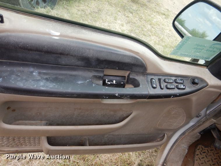 image for item DM6395 2006 Ford F250 Super Duty  Crew Cab pickup truck