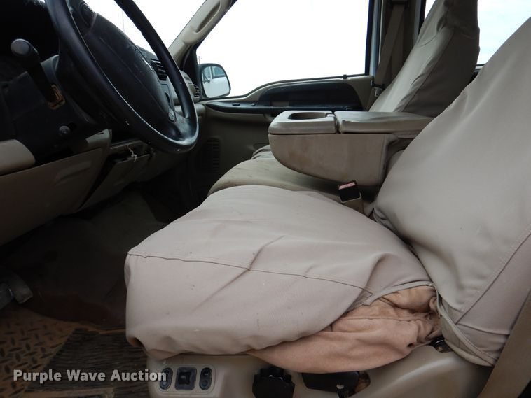 image for item DM6395 2006 Ford F250 Super Duty  Crew Cab pickup truck