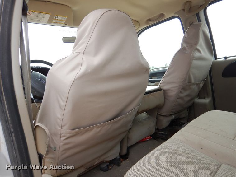 image for item DM6395 2006 Ford F250 Super Duty  Crew Cab pickup truck