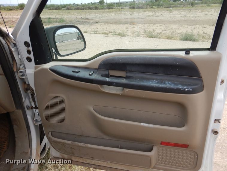 image for item DM6395 2006 Ford F250 Super Duty  Crew Cab pickup truck