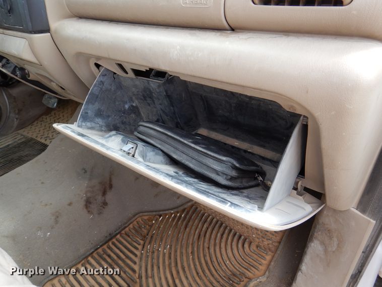 image for item DM6395 2006 Ford F250 Super Duty  Crew Cab pickup truck