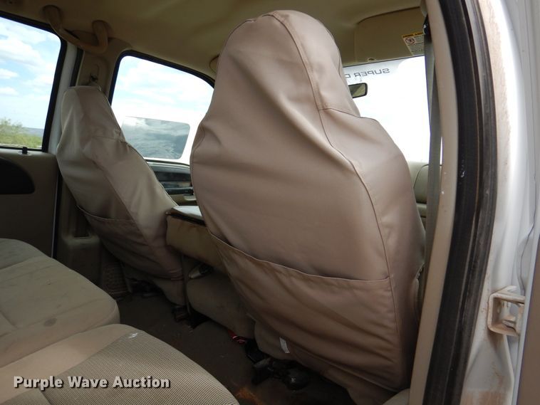 image for item DM6395 2006 Ford F250 Super Duty  Crew Cab pickup truck