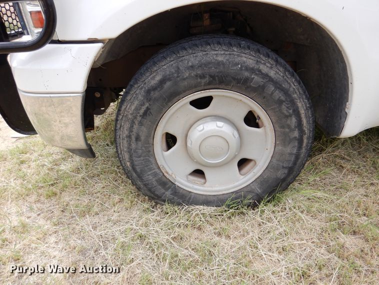 image for item DM6395 2006 Ford F250 Super Duty  Crew Cab pickup truck