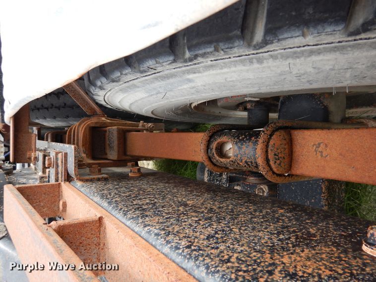 image for item DM6396 1989 White GMC WCS  semi truck