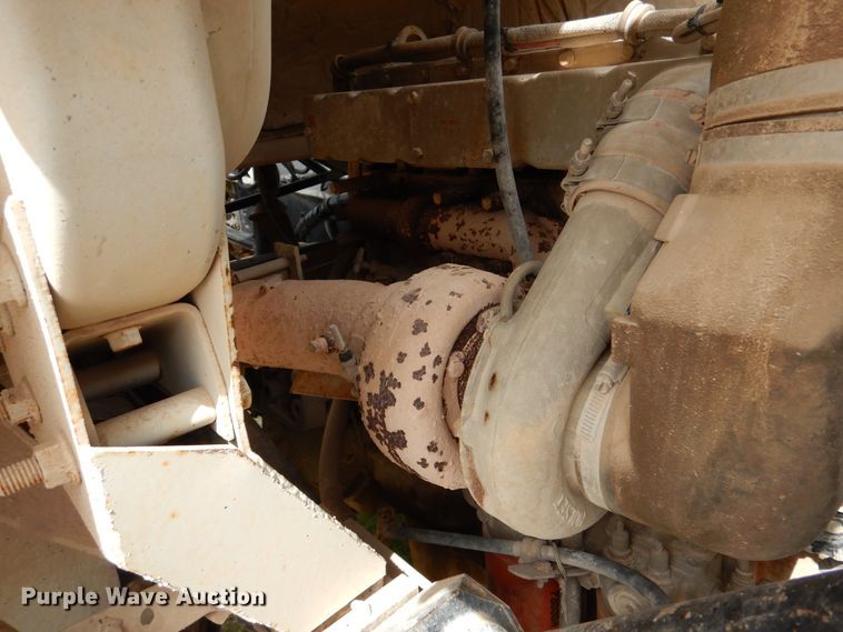 image for item DM6396 1989 White GMC WCS  semi truck