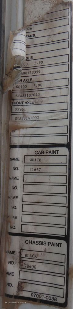 image for item DM6396 1989 White GMC WCS  semi truck