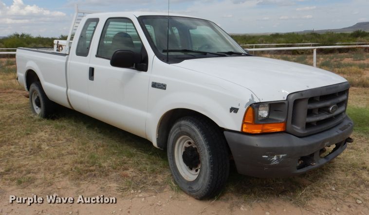 image for item DM6398 2000 Ford F250 Super Duty  SuperCab pickup truck