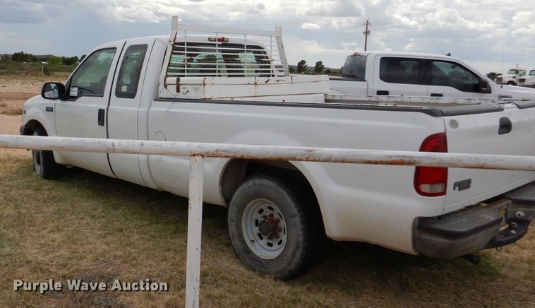 image for item DM6398 2000 Ford F250 Super Duty  SuperCab pickup truck