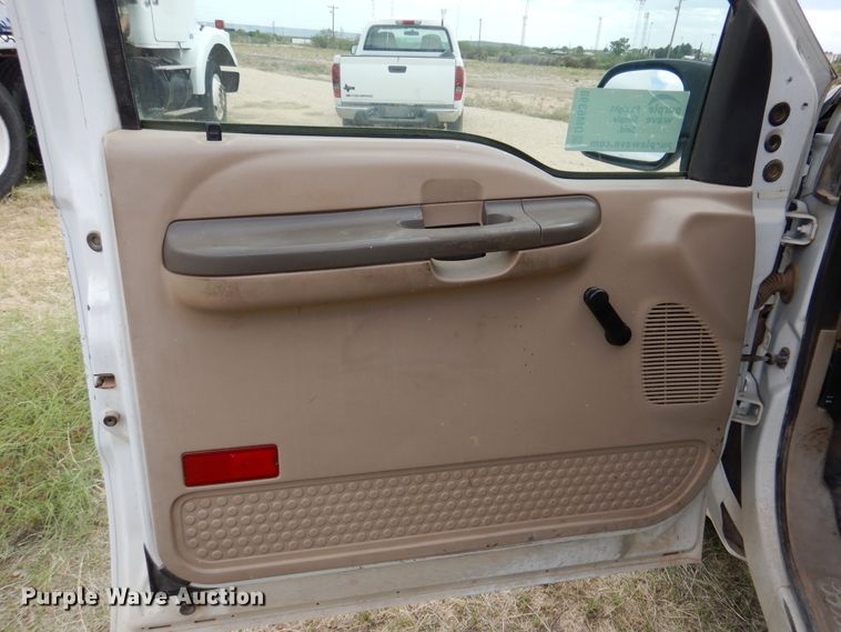 image for item DM6398 2000 Ford F250 Super Duty  SuperCab pickup truck