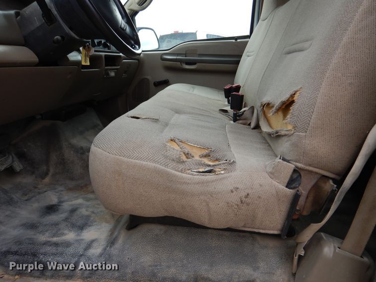 image for item DM6398 2000 Ford F250 Super Duty  SuperCab pickup truck