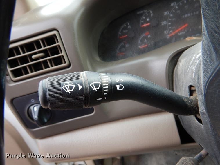 image for item DM6398 2000 Ford F250 Super Duty  SuperCab pickup truck