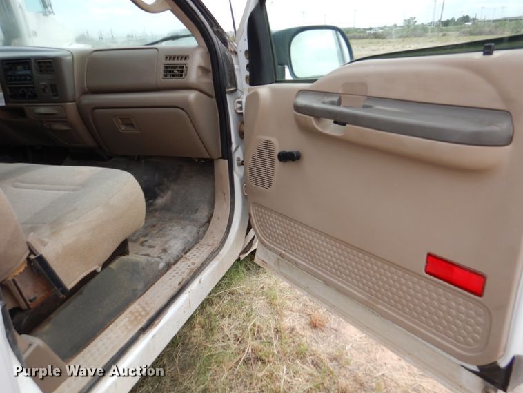 image for item DM6398 2000 Ford F250 Super Duty  SuperCab pickup truck