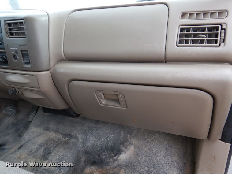 image for item DM6398 2000 Ford F250 Super Duty  SuperCab pickup truck