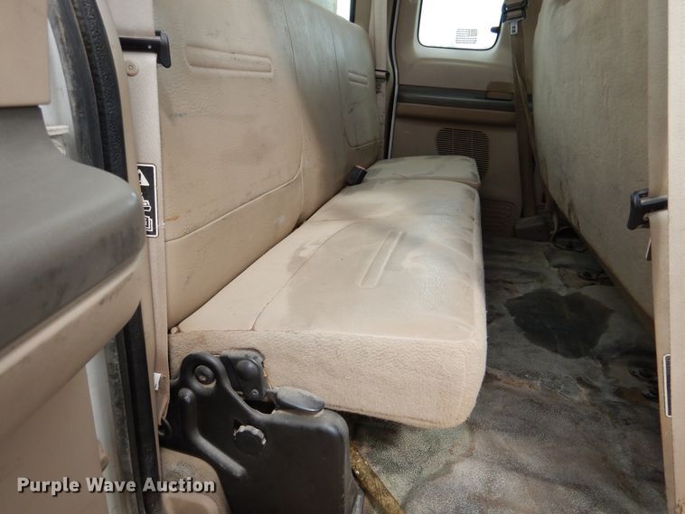 image for item DM6398 2000 Ford F250 Super Duty  SuperCab pickup truck