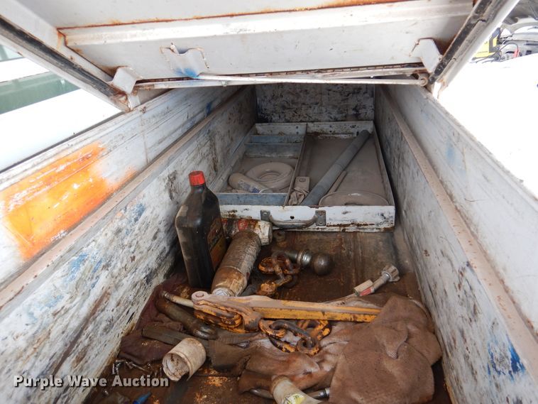 image for item DM6398 2000 Ford F250 Super Duty  SuperCab pickup truck