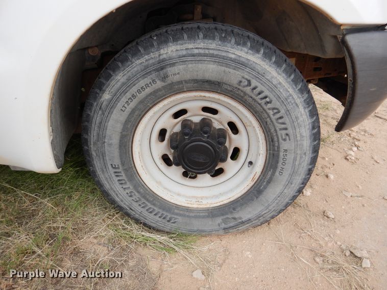 image for item DM6398 2000 Ford F250 Super Duty  SuperCab pickup truck