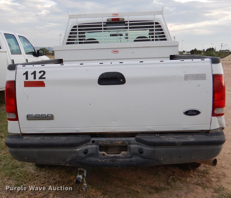 image for item DM6406 2005 Ford F250 Super Duty  SuperCab pickup truck