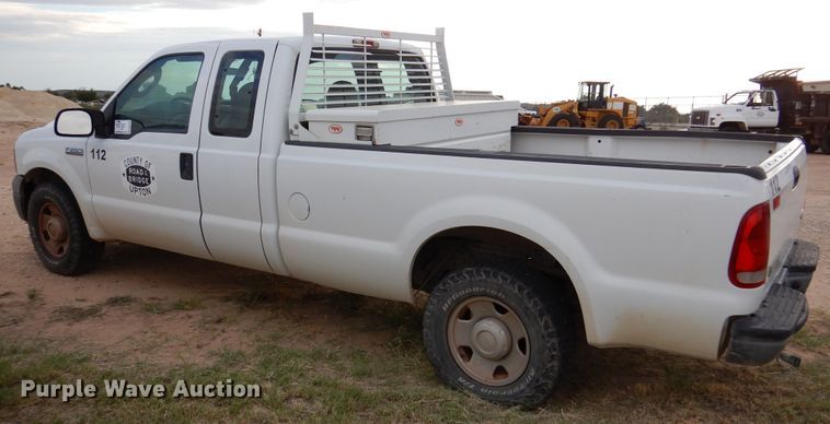 image for item DM6406 2005 Ford F250 Super Duty  SuperCab pickup truck