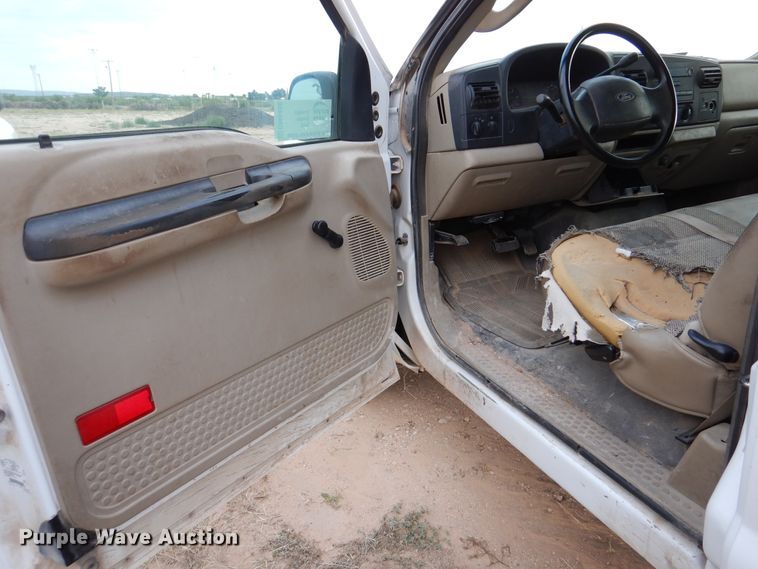 image for item DM6406 2005 Ford F250 Super Duty  SuperCab pickup truck