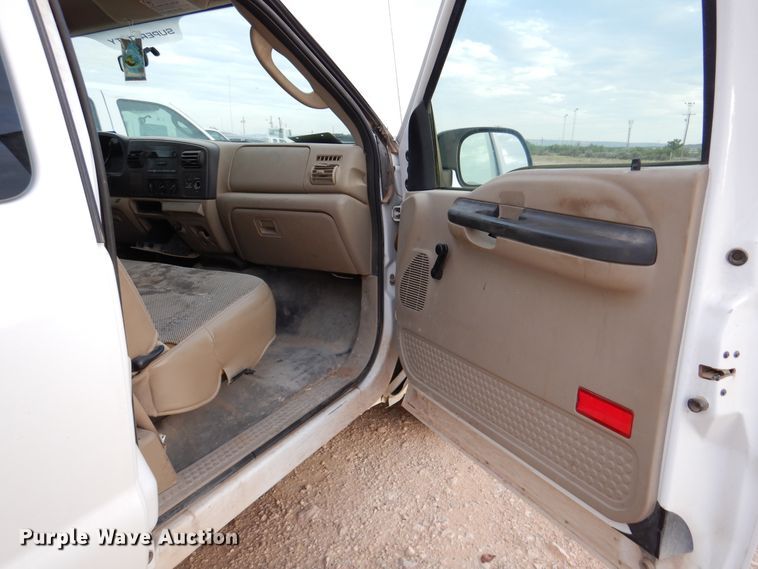 image for item DM6406 2005 Ford F250 Super Duty  SuperCab pickup truck
