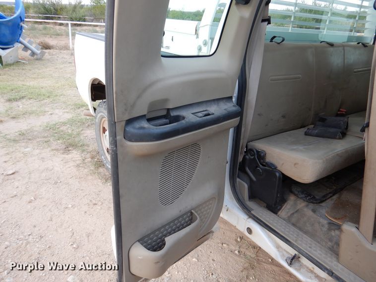 image for item DM6406 2005 Ford F250 Super Duty  SuperCab pickup truck