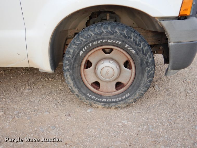 image for item DM6406 2005 Ford F250 Super Duty  SuperCab pickup truck