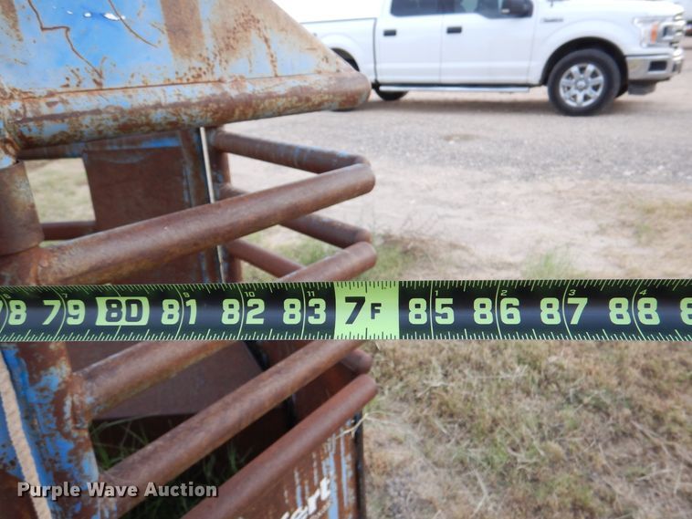 image for item DM6408 Priefert livestock chute