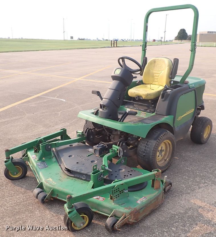 image for item DN1874 John Deere 1445 Series II  lawn mower