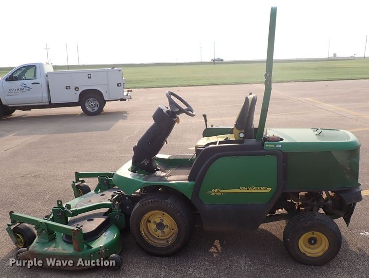 image for item DN1874 John Deere 1445 Series II  lawn mower