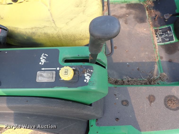 image for item DN1874 John Deere 1445 Series II  lawn mower