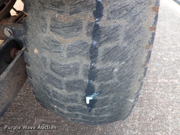 image for item DN1874 John Deere 1445 Series II  lawn mower