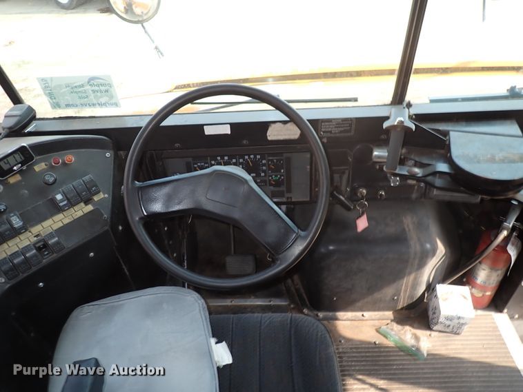 image for item DN1875 1997 International 3800 AmTran  school bus