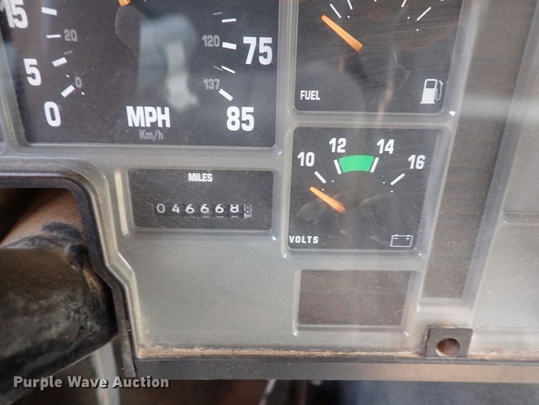 image for item DN1875 1997 International 3800 AmTran  school bus