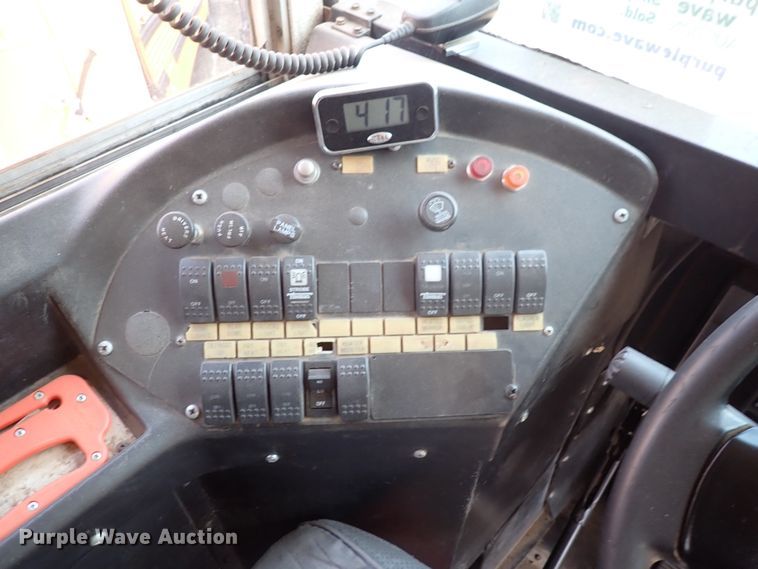 image for item DN1875 1997 International 3800 AmTran  school bus