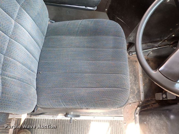 image for item DN1875 1997 International 3800 AmTran  school bus