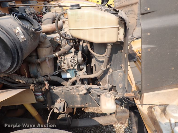 image for item DN1875 1997 International 3800 AmTran  school bus