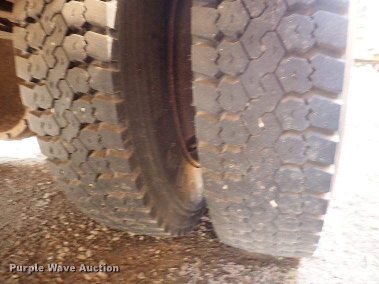 image for item DN1875 1997 International 3800 AmTran  school bus